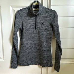 Nike Golf women’s quarter-zip with UT Golf Club logo, size S